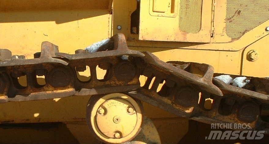 CAT D6C المسارات والسلاسل والهيكل السفلي