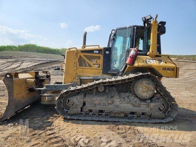 CAT D6N XL بلدوزرات مجنزرة
