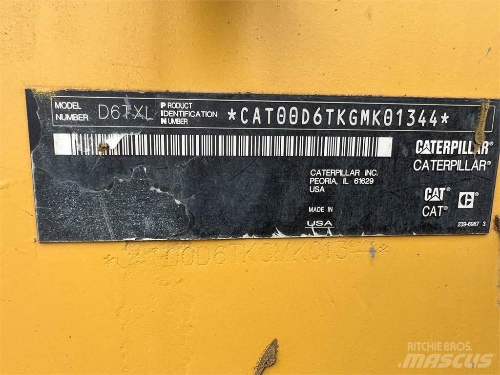 CAT D6T XL بلدوزرات مجنزرة