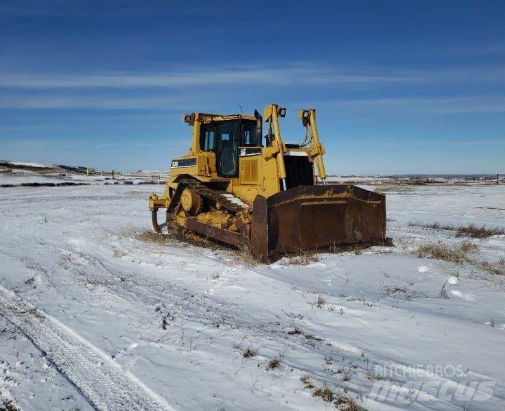 CAT D7R بلدوزرات مجنزرة