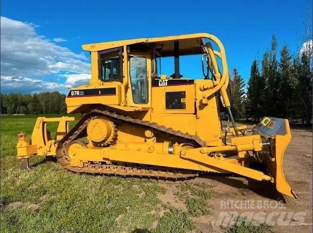 CAT D7R XR بلدوزرات مجنزرة