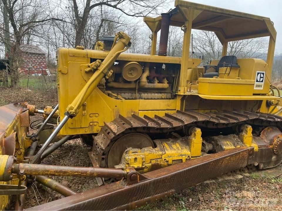 CAT D8H بلدوزرات مجنزرة