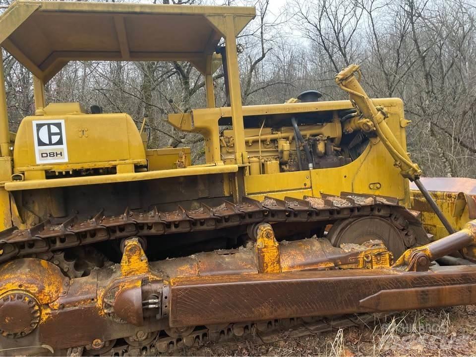 CAT D8H بلدوزرات مجنزرة