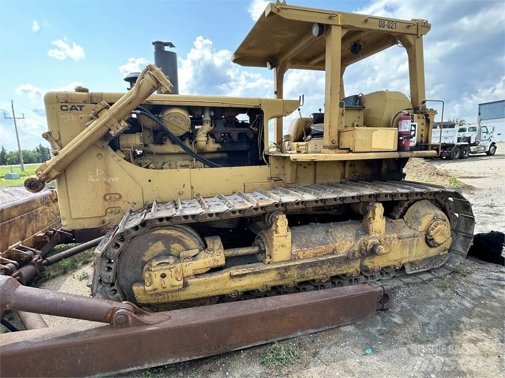 CAT D8H بلدوزرات مجنزرة