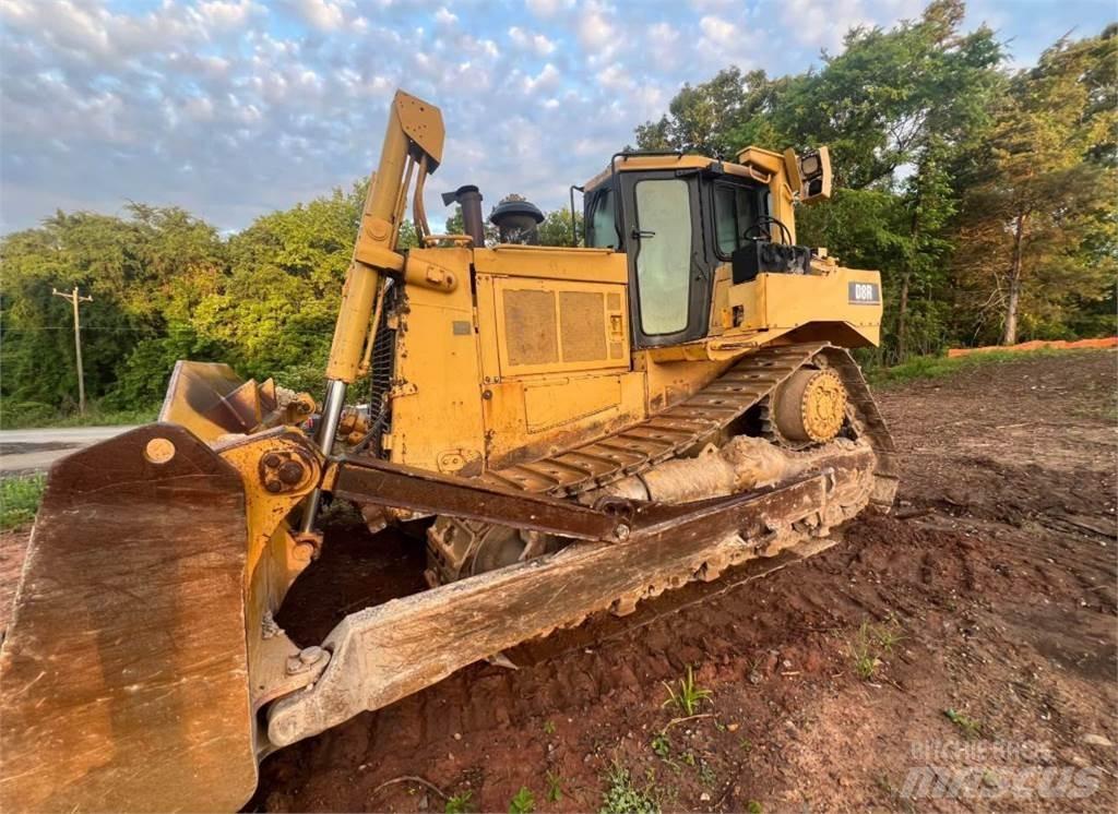 CAT D8R II بلدوزرات مجنزرة