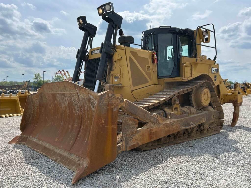 CAT D8T بلدوزرات مجنزرة