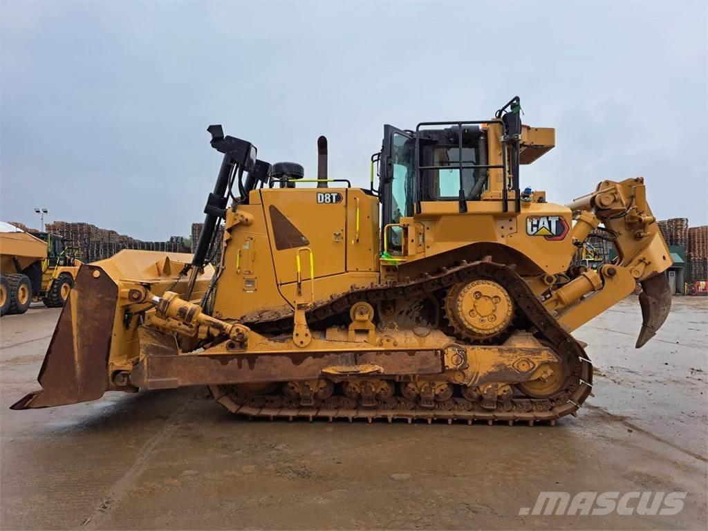 CAT D8T بلدوزرات مجنزرة
