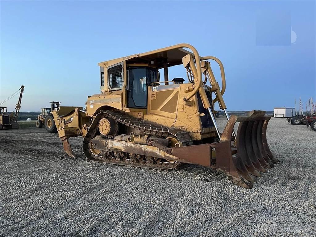 CAT D8T A بلدوزرات مجنزرة