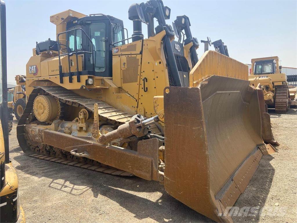 CAT D9GC بلدوزرات مجنزرة
