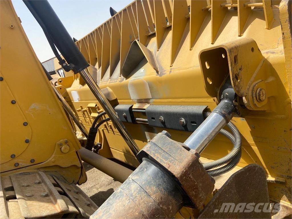 CAT D9GC بلدوزرات مجنزرة