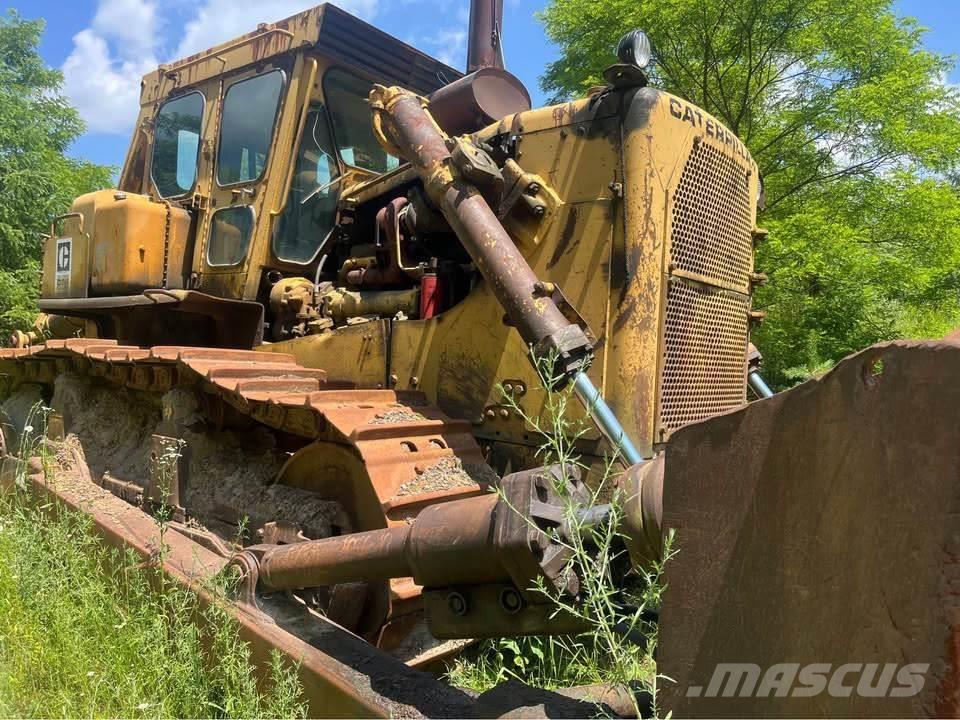 CAT D9H بلدوزرات مجنزرة