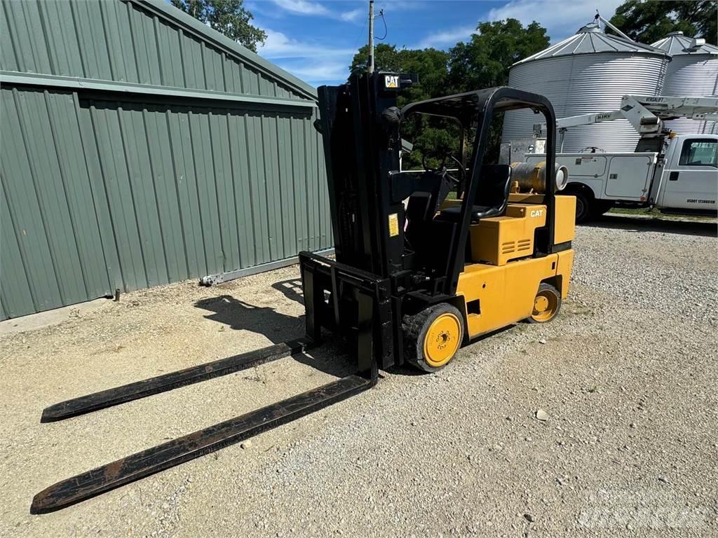 CAT TC100D شاحنات ذات رافعات شوكية - أخرى