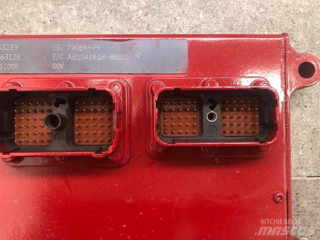 Cummins X15 إلكترونيات