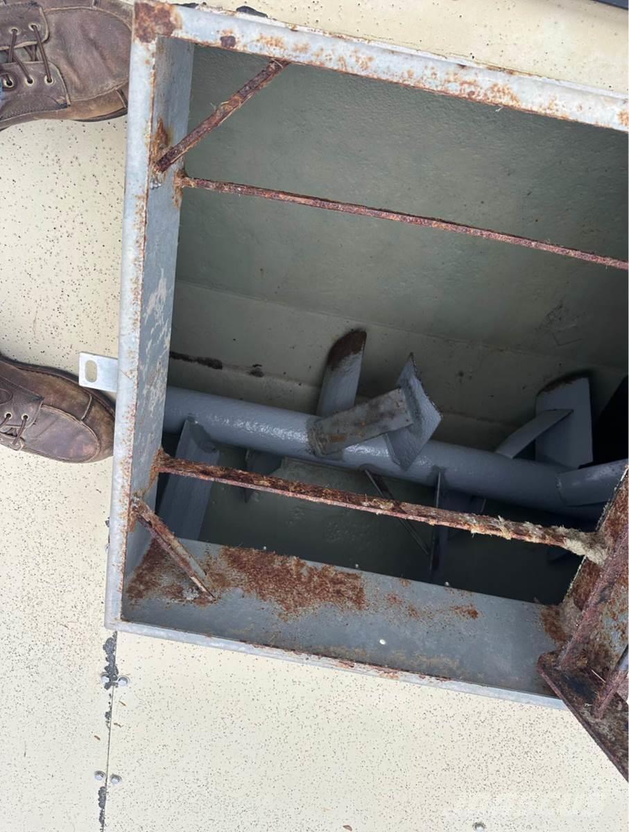 Finn T170 قواديس ومنافيخ ومصاعد