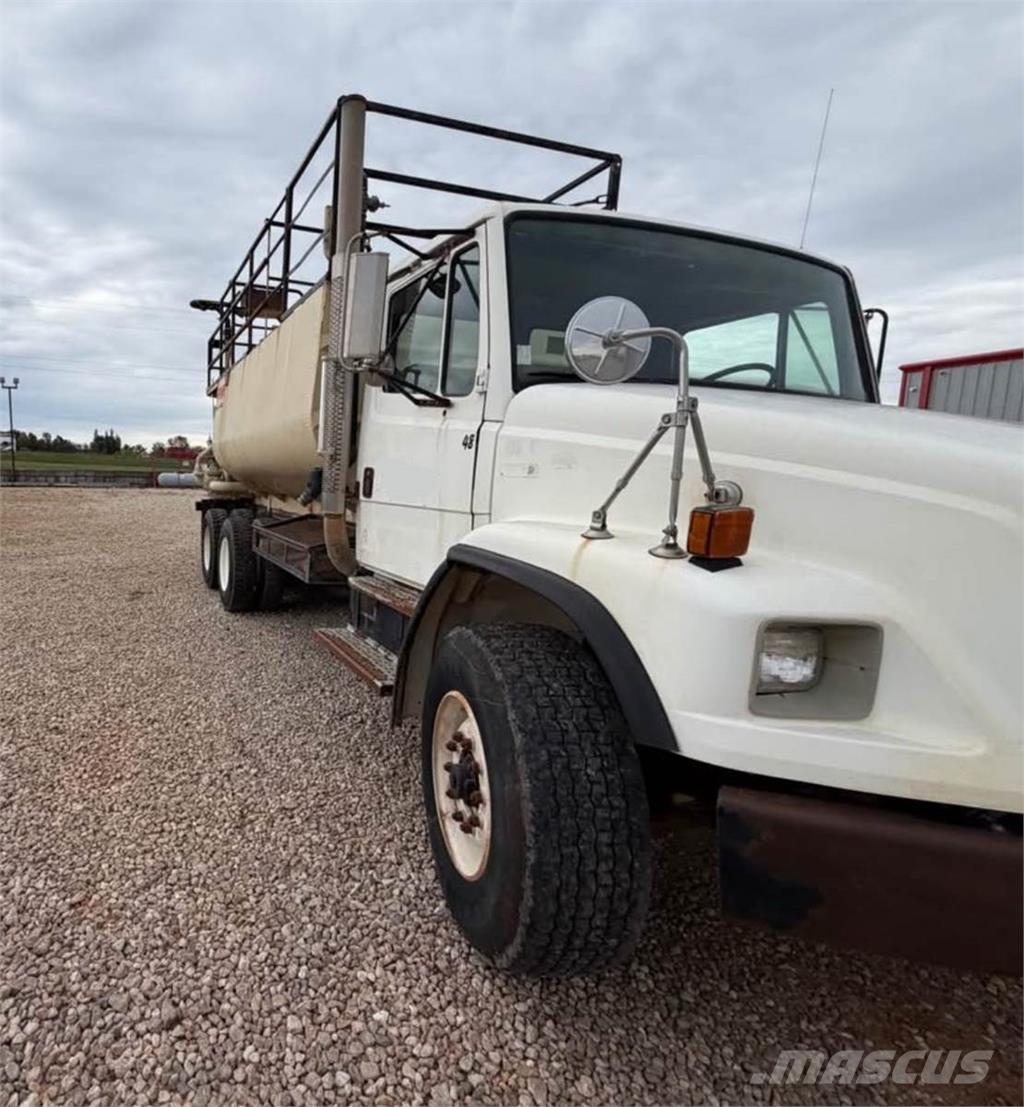 Finn T330 قواديس ومنافيخ ومصاعد