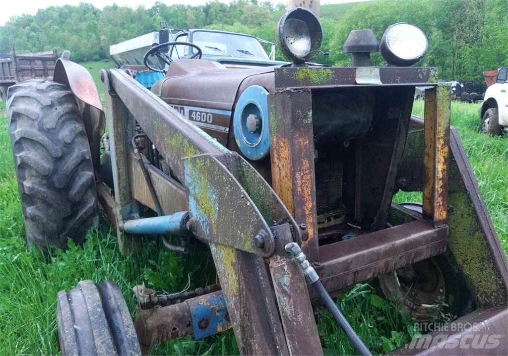 Ford 4600 الجرارات