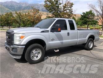 Ford F-250 شاحنات خفيفة/مفصلية الجوانب