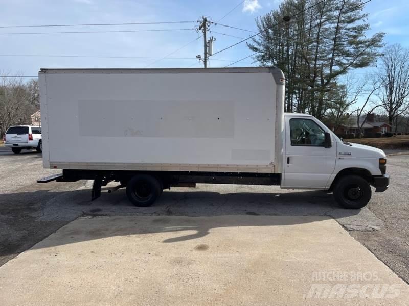 Ford F-350 شاحنات ذات هيكل صندوقي