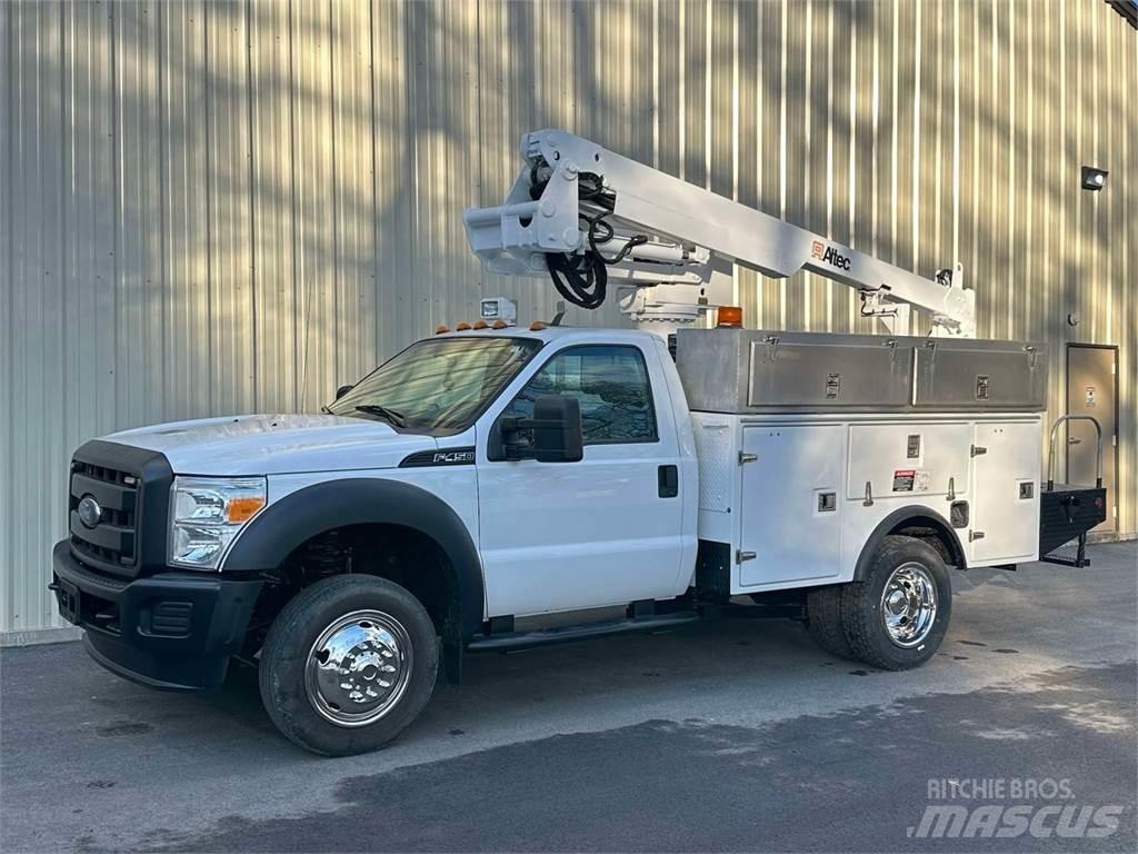 Ford F-450 المنصات الهوائية المثبتة على شاحنة