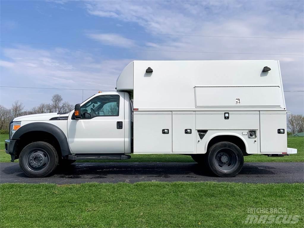 Ford F-450 مركبات الأغراض العامة