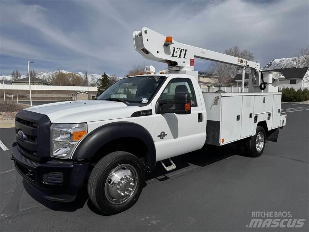 Ford F-450 المنصات الهوائية المثبتة على شاحنة