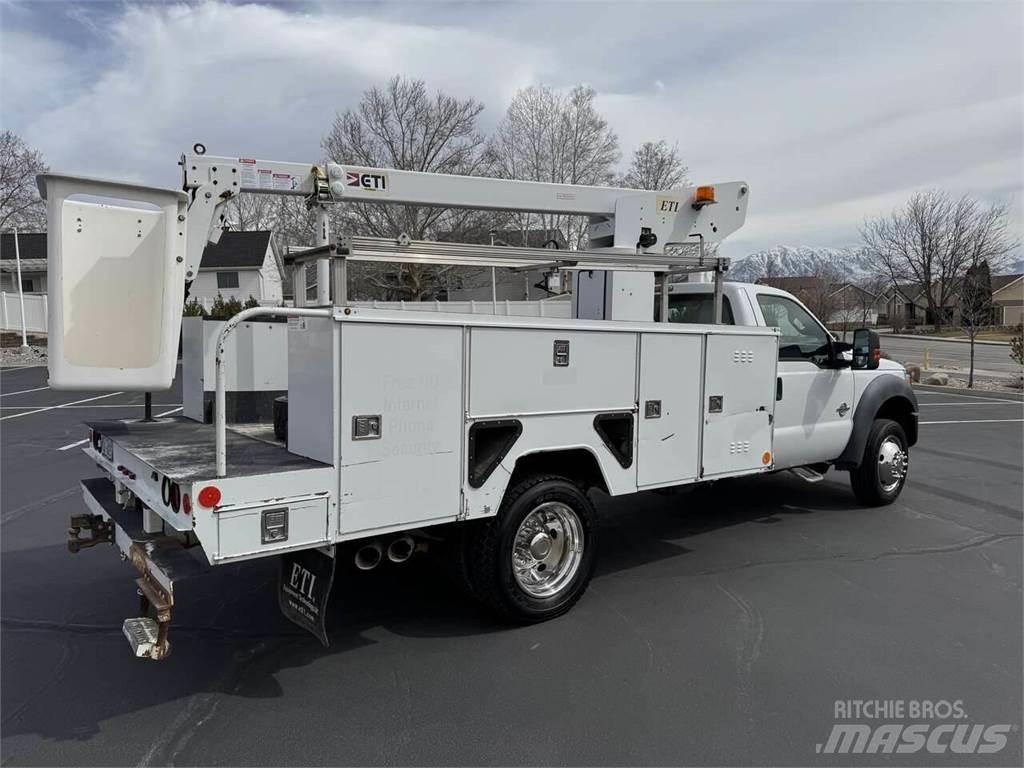 Ford F-450 المنصات الهوائية المثبتة على شاحنة