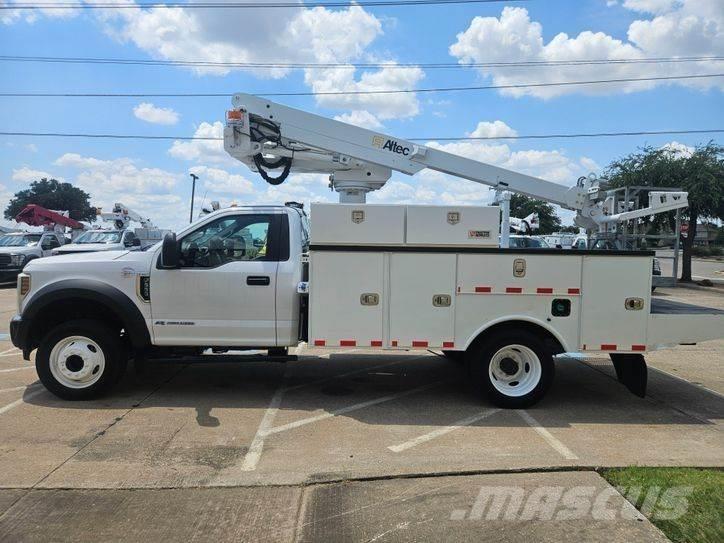 Ford F-450 المنصات الهوائية المثبتة على شاحنة