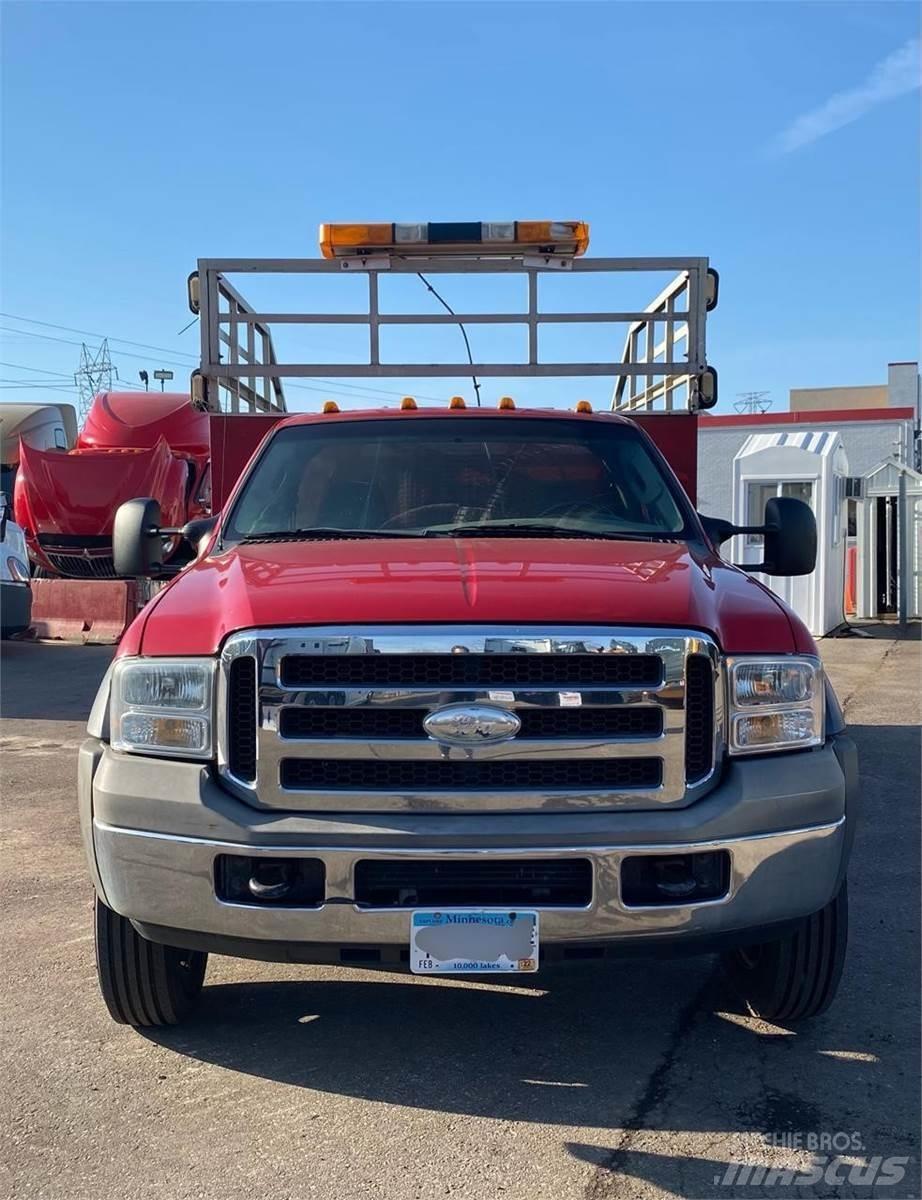 Ford F-550 مركبات الأغراض العامة