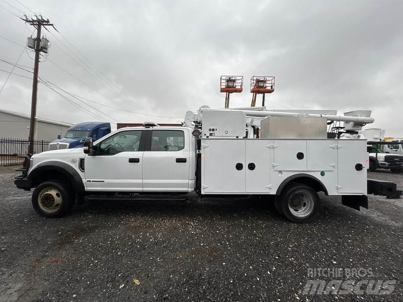 Ford F-550 مركبات الأغراض العامة