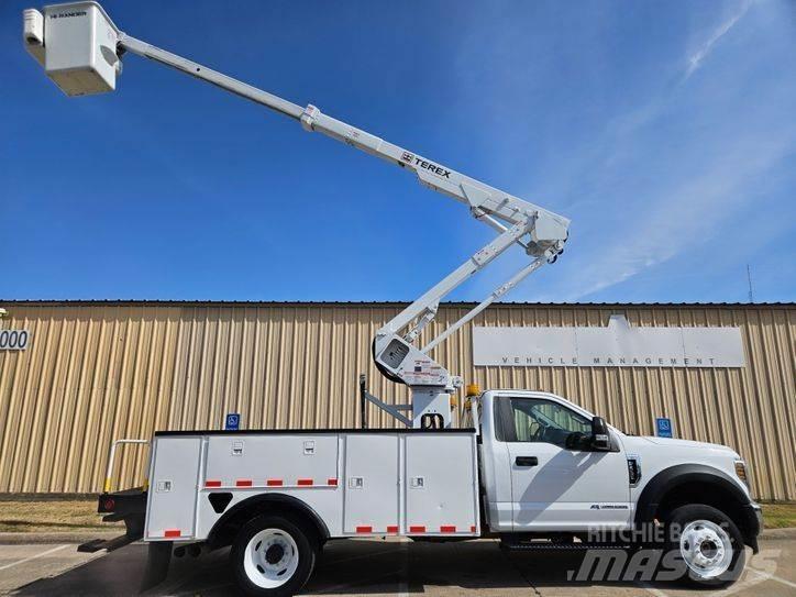 Ford F-550 المنصات الهوائية المثبتة على شاحنة