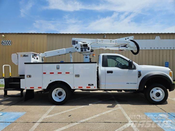 Ford F-550 المنصات الهوائية المثبتة على شاحنة