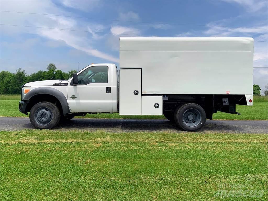 Ford F-550 شاحنات نقل ألواح الخشب