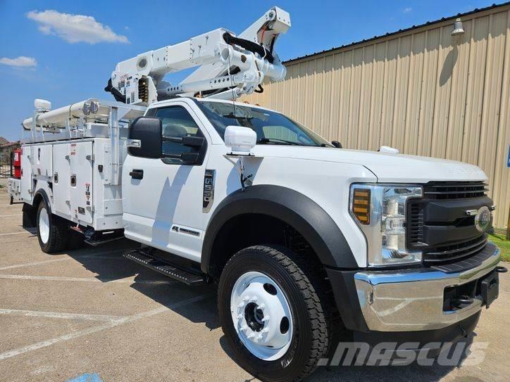 Ford F-550 المنصات الهوائية المثبتة على شاحنة