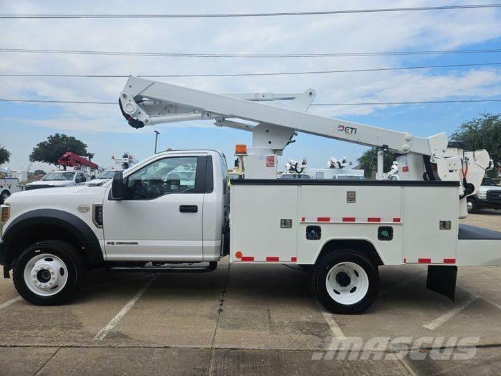 Ford F-550 المنصات الهوائية المثبتة على شاحنة