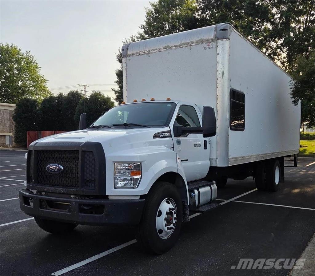 Ford F-650 شاحنات ذات هيكل صندوقي