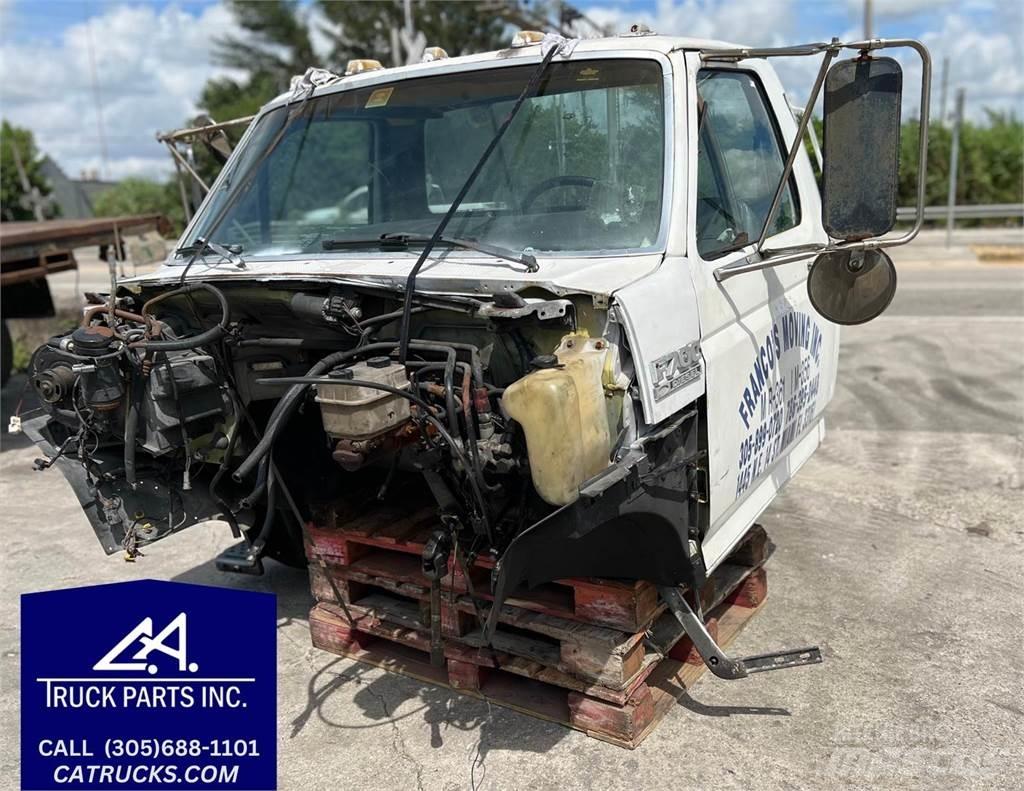 Ford F-700 مكونات أخرى