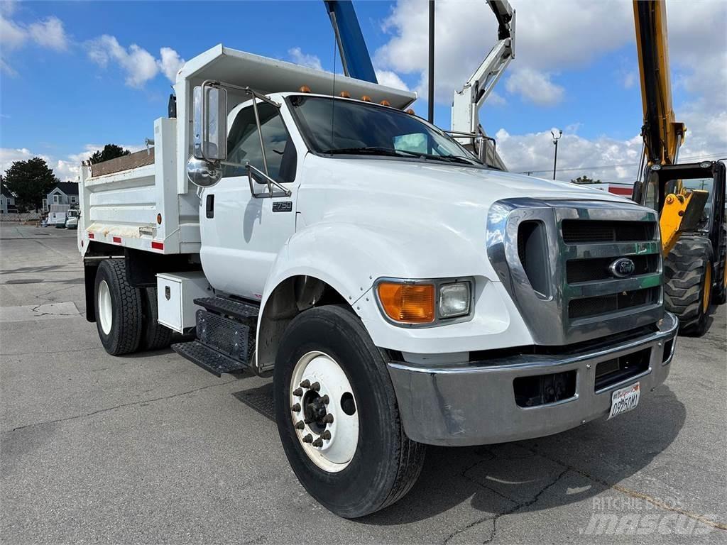 Ford F-750 شاحنات قلابة