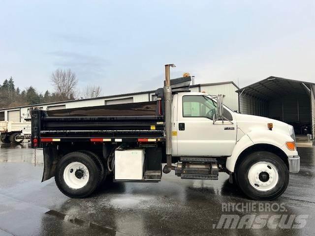 Ford F-750 شاحنات قلابة