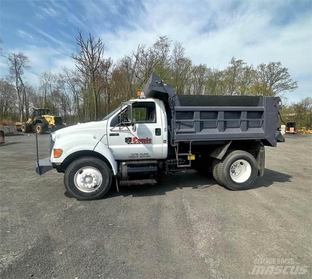 Ford F-750 شاحنات قلابة