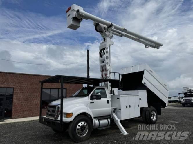 Ford F-750 المنصات الهوائية المثبتة على شاحنة