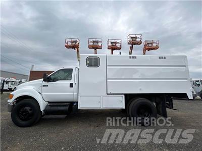 Ford F-750 شاحنات نقل ألواح الخشب