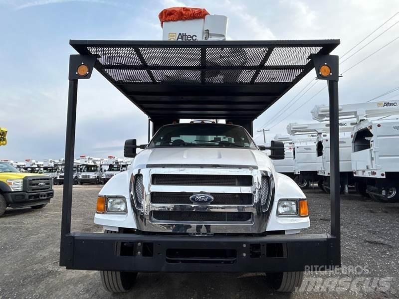 Ford F-750 المنصات الهوائية المثبتة على شاحنة