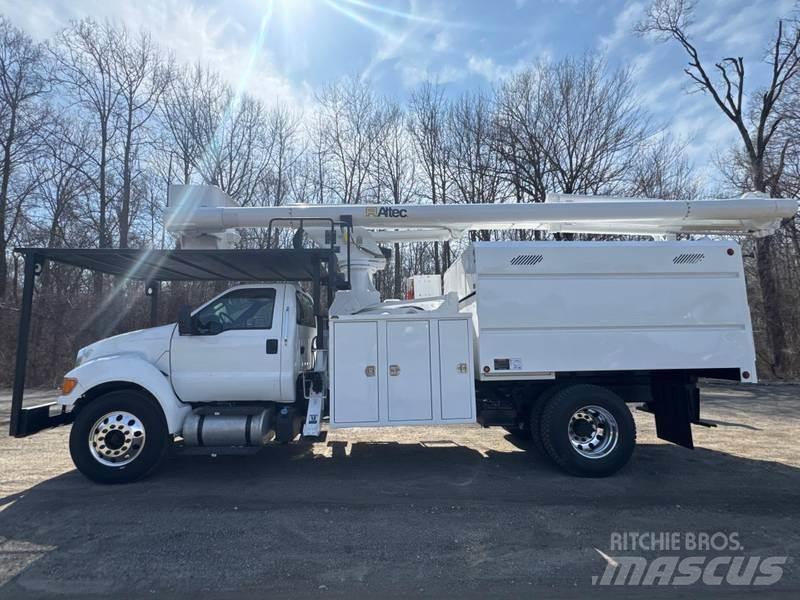 Ford F-750 المنصات الهوائية المثبتة على شاحنة