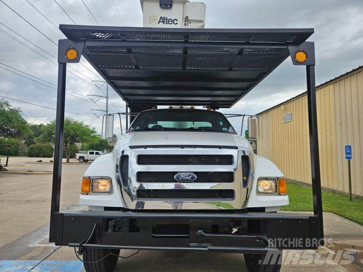 Ford F-750 المنصات الهوائية المثبتة على شاحنة
