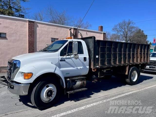 Ford F-750 شاحنات قلابة