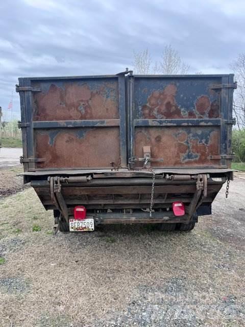 Ford F-750 شاحنات قلابة