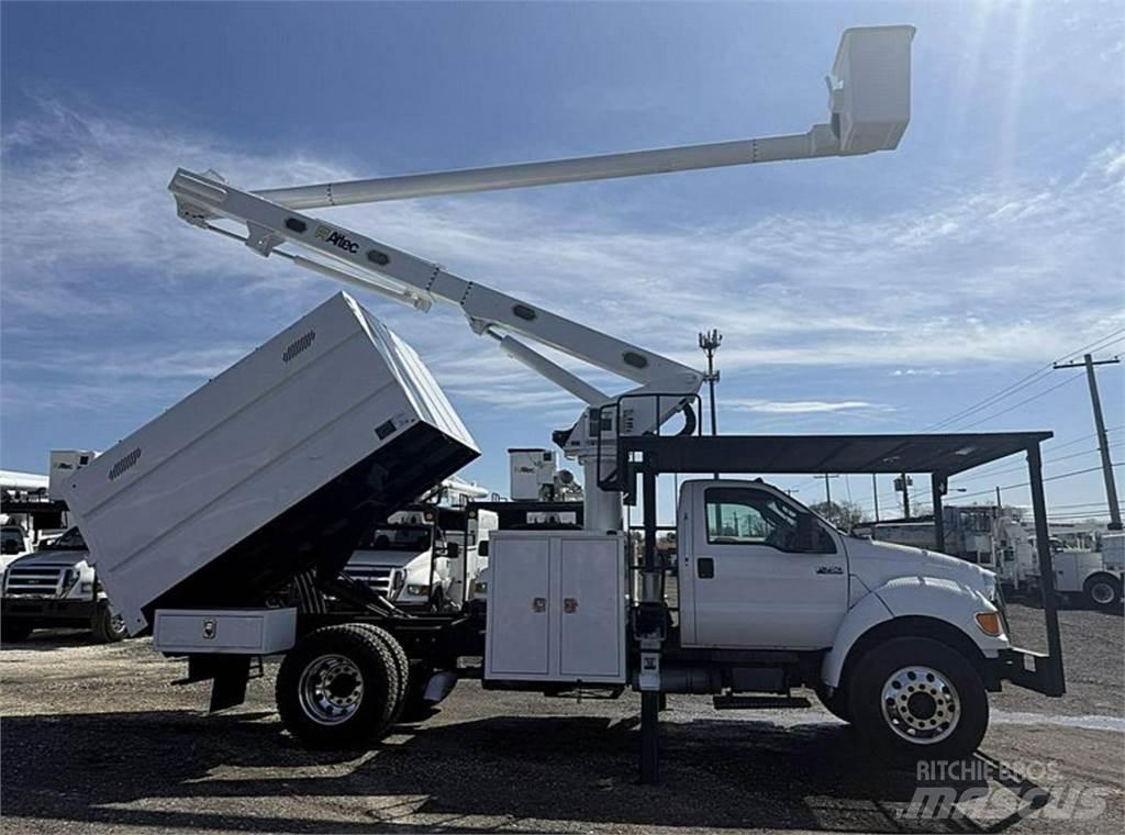 Ford F-750 المنصات الهوائية المثبتة على شاحنة