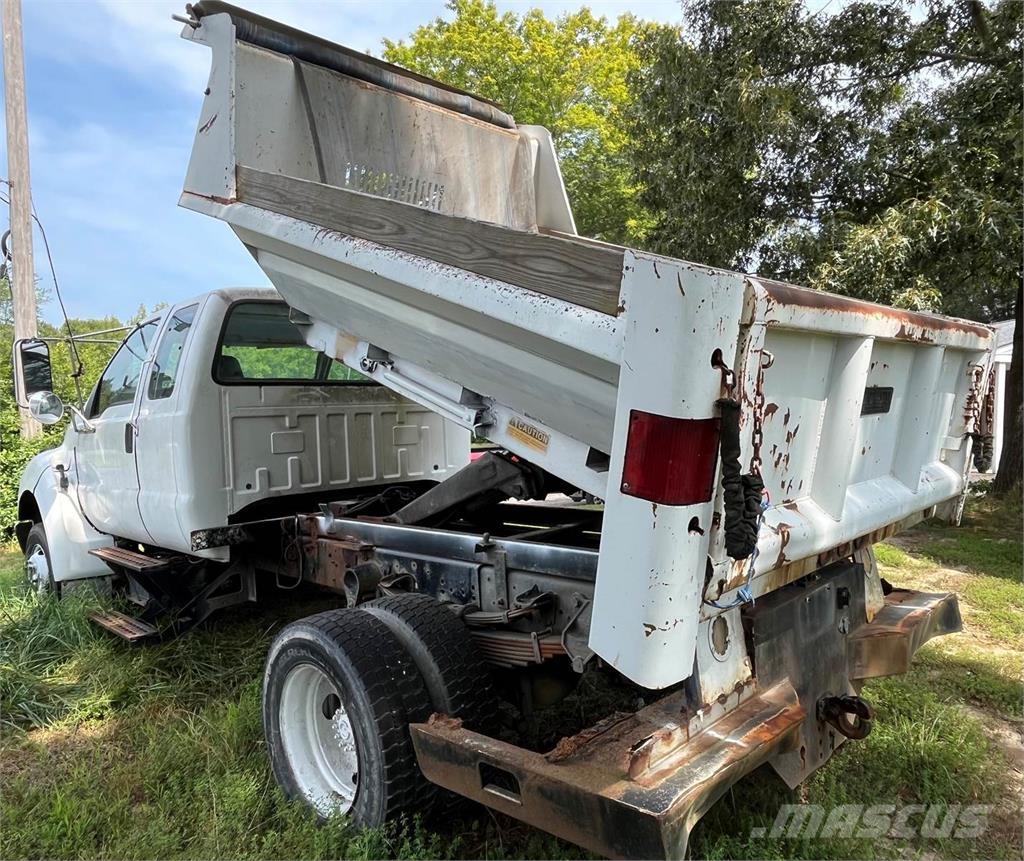 Ford F-750 شاحنات قلابة