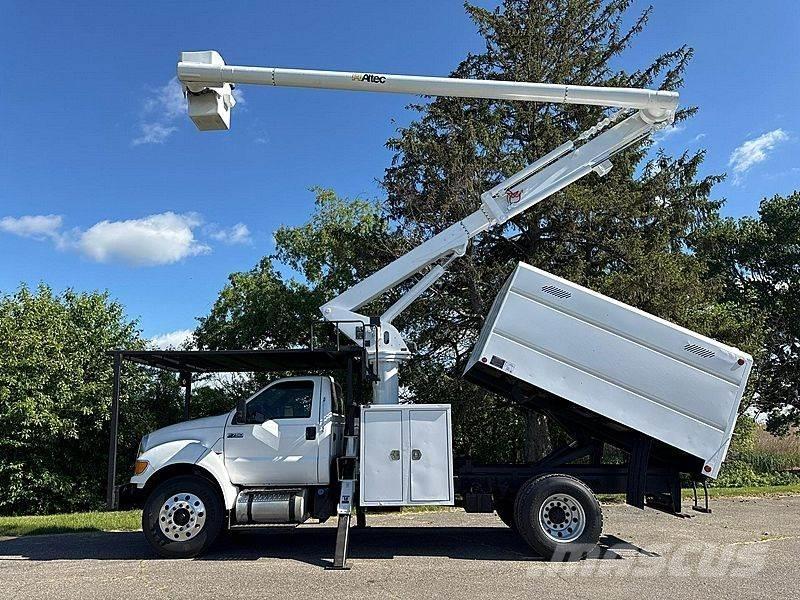 Ford F-750 المنصات الهوائية المثبتة على شاحنة