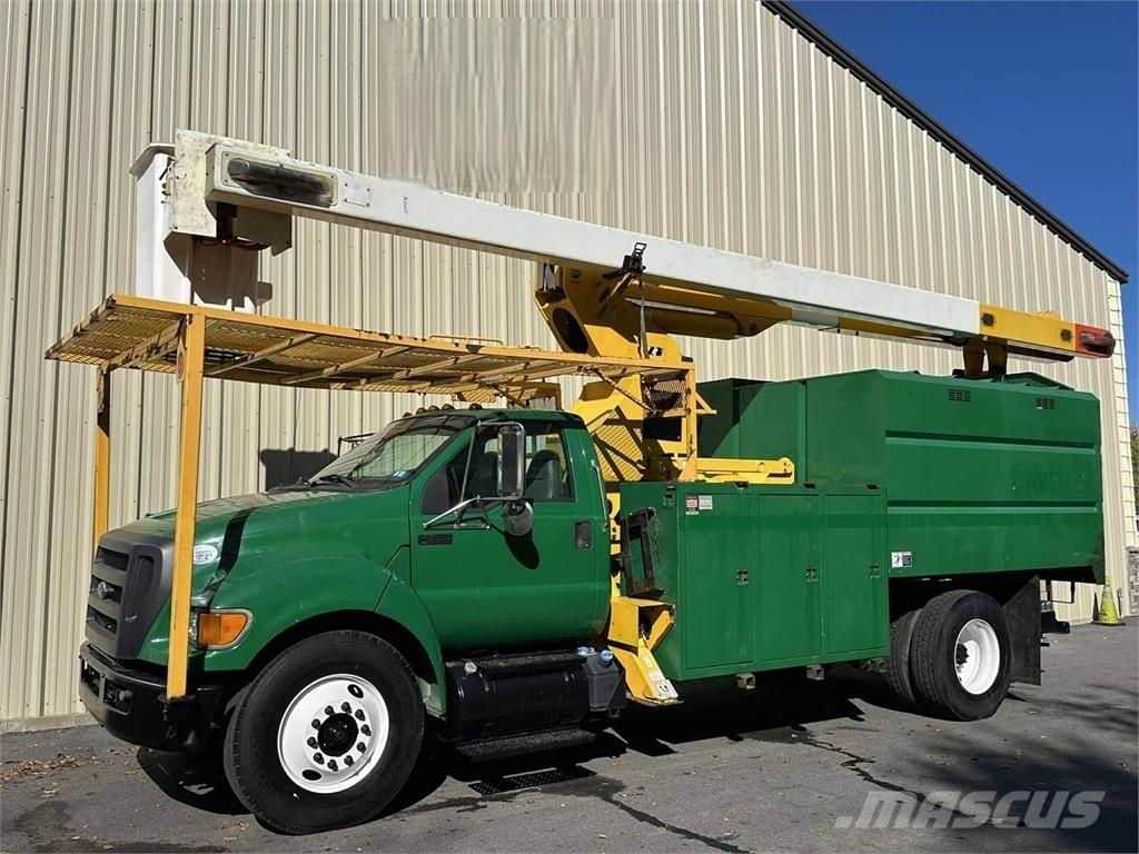 Ford F-750 المنصات الهوائية المثبتة على شاحنة
